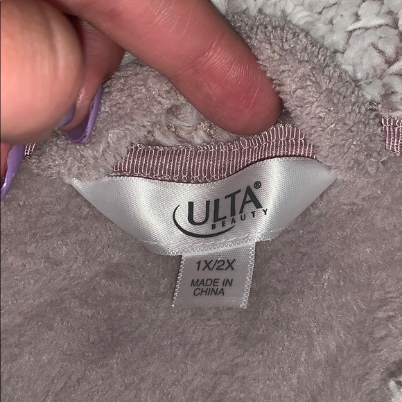 ulta pink shower rob - Picture 2 of 2